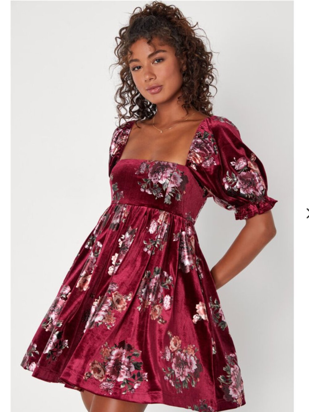 Lulu's Adorably Darling Burgundy Floral Print Velvet Babydoll Dress size M